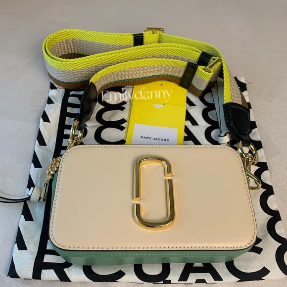 NWOT MARC JACOBS snapshot bag - Picture 4 of 9